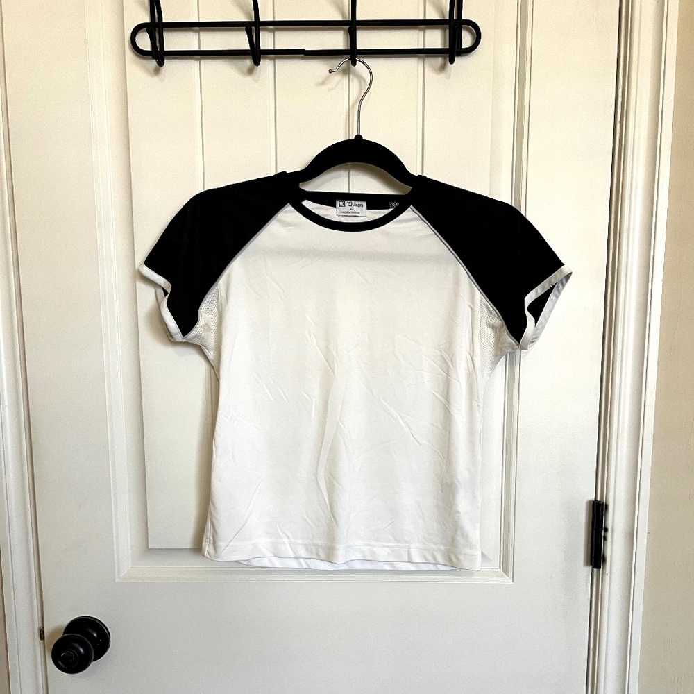Wilson White Shirt Size Youth XLarge
